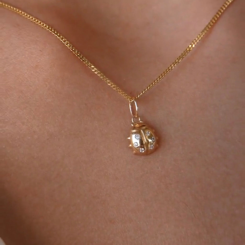 Charm Mariquita