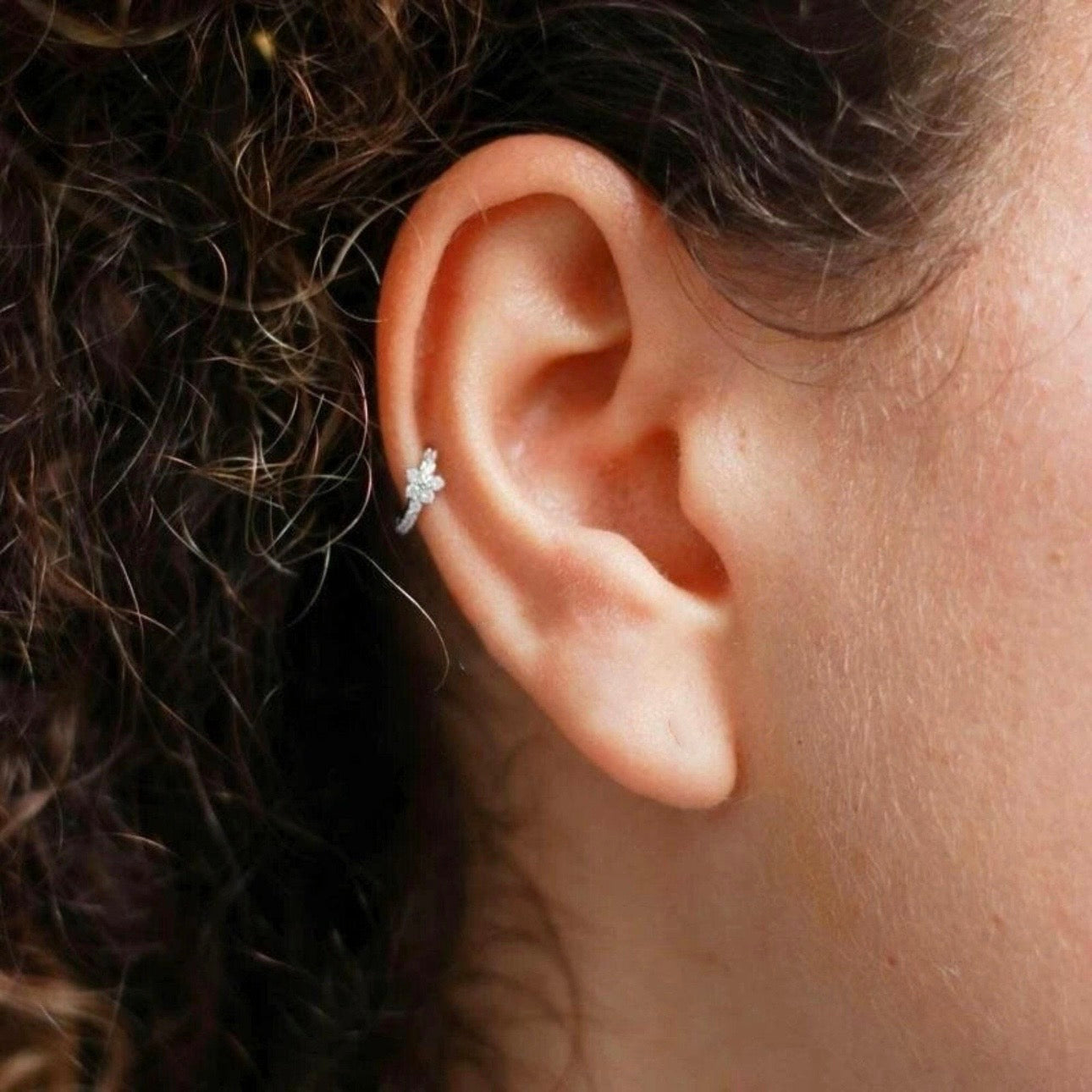 Aretes Flora