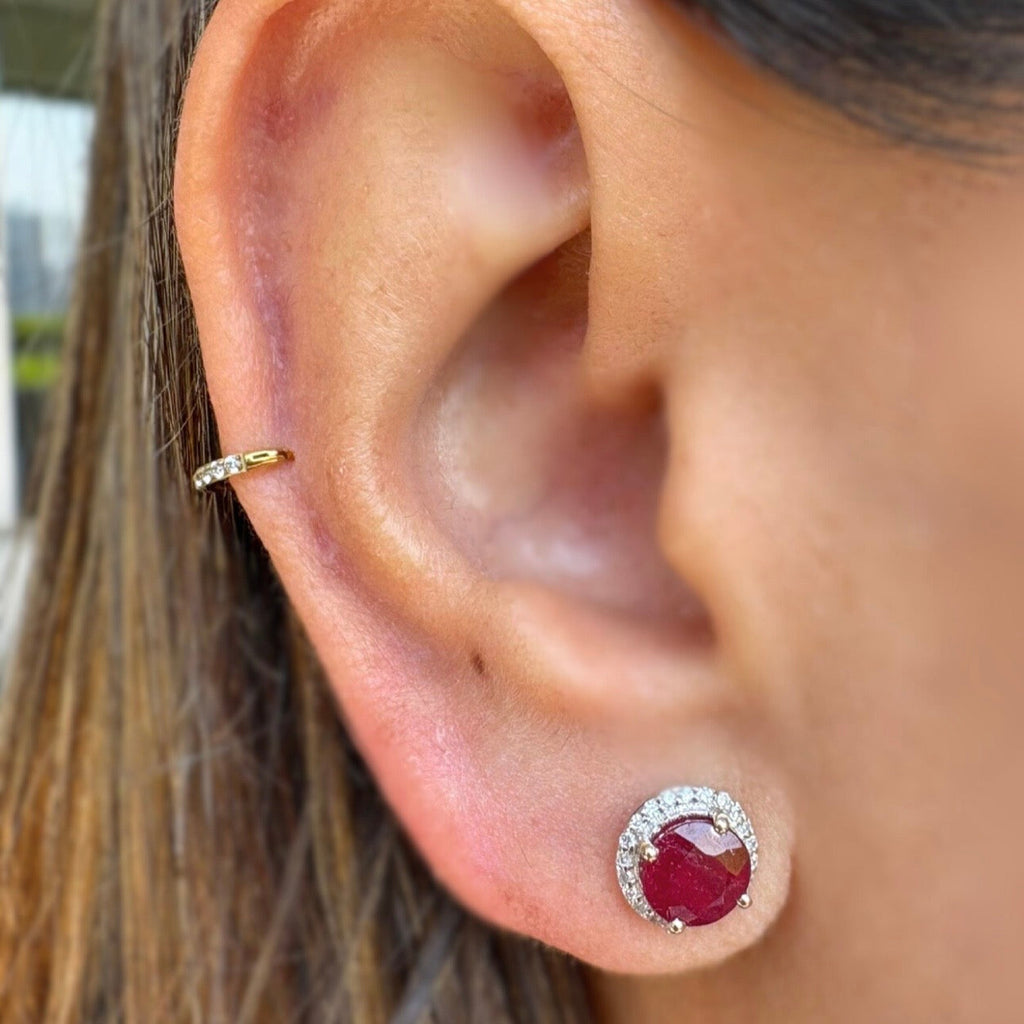 Aretes De Oro Blanco 14K, Diamante Y Rubíes