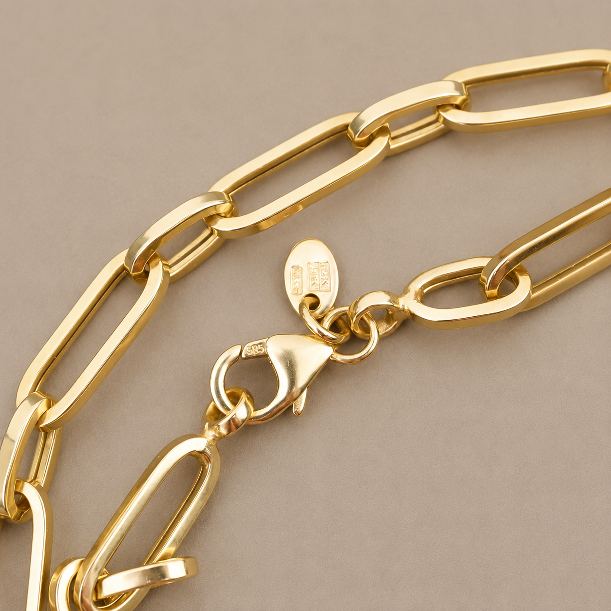Collar Paperclip