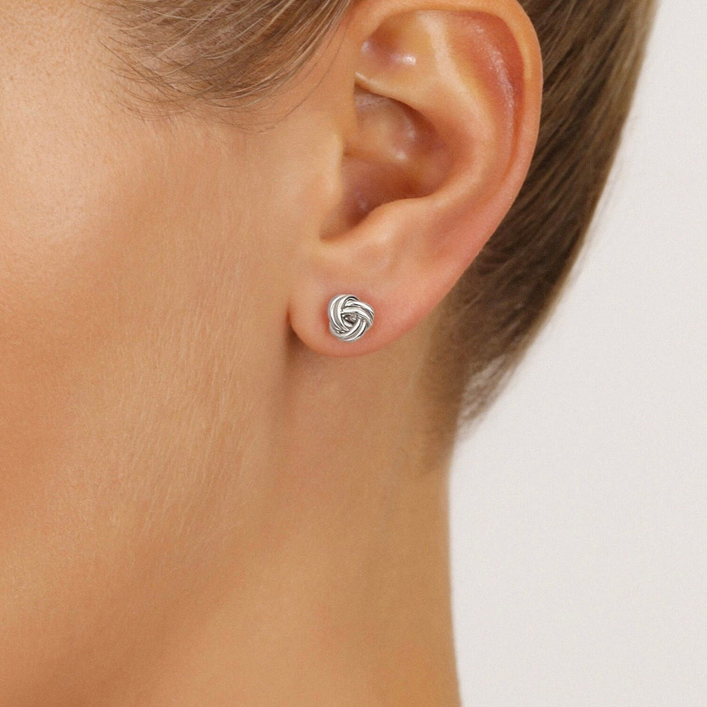 Aretes Nudos